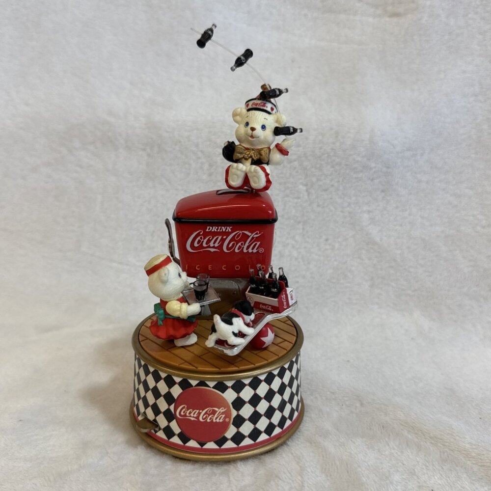 Vtg Coca Cola 1995 Revolving Music Box By Enesco "Things Go Better With A Coke"